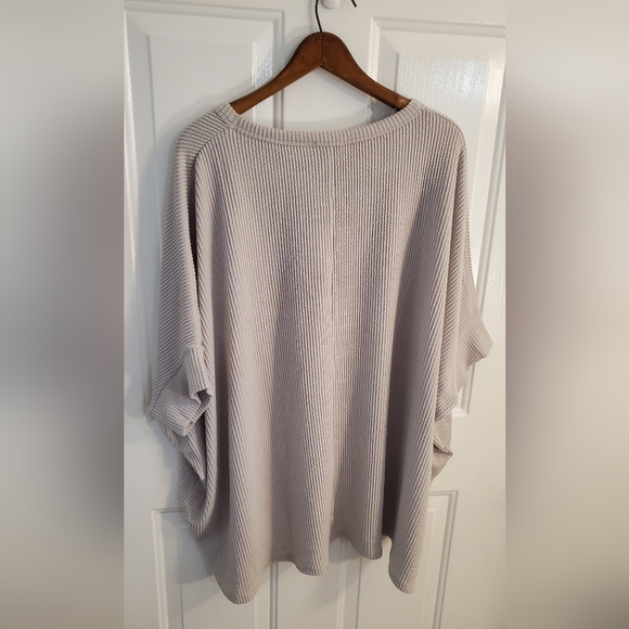 Andree Oversized Waffle Knit Top - Taupe Beige - Picture 5 of 6